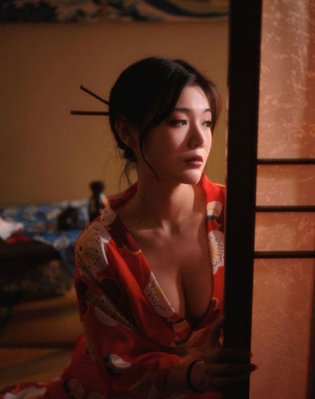 我和邻居漂亮少妇_云播放粤语日本成人在线